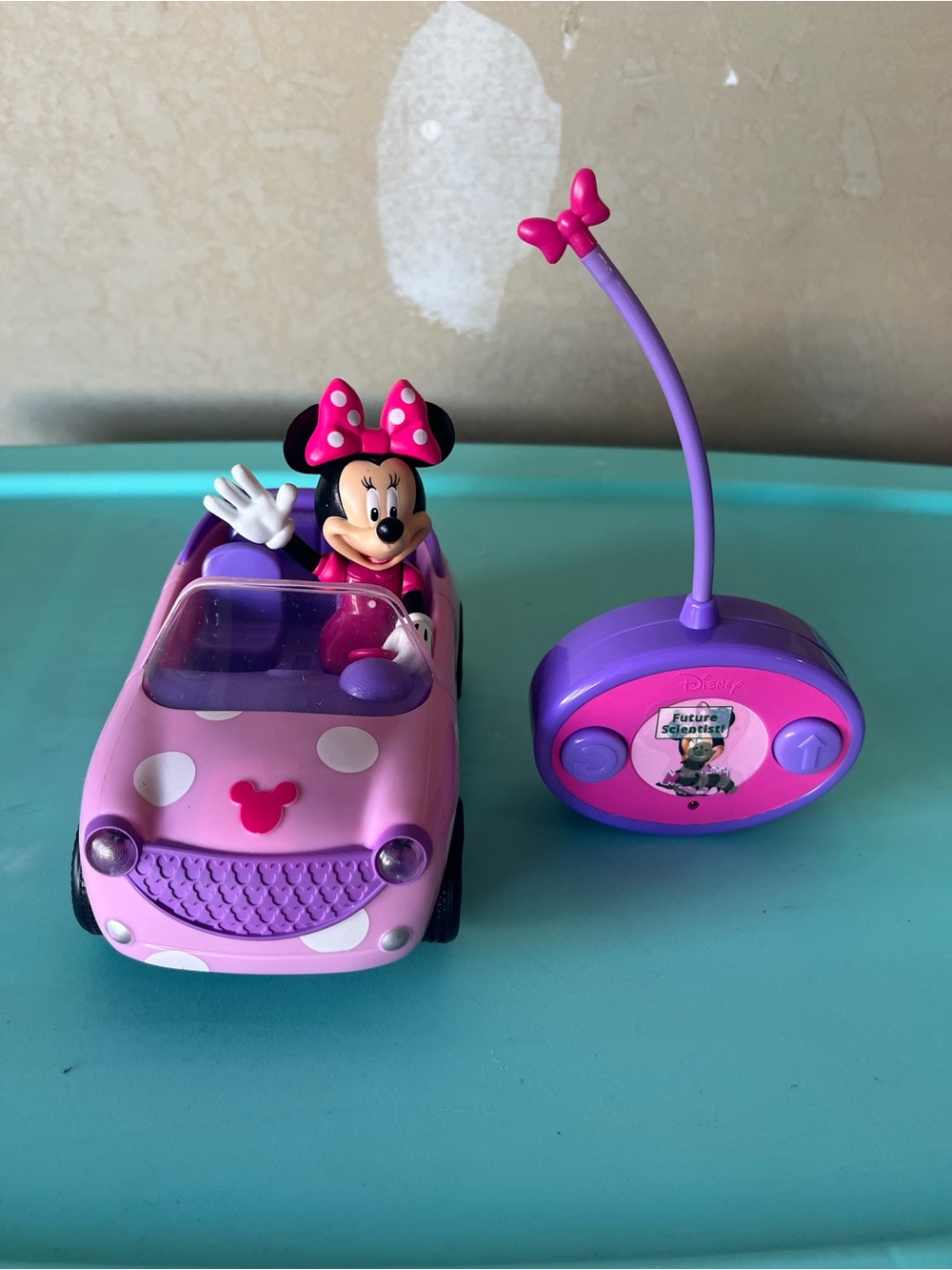 Disney Minnie Mouse Pink and Purple Remote Control Convertible Car